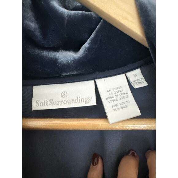 Soft Surroundings Silk Velvet Robe Navy Small, Vintage Style - Picture 2 of 7